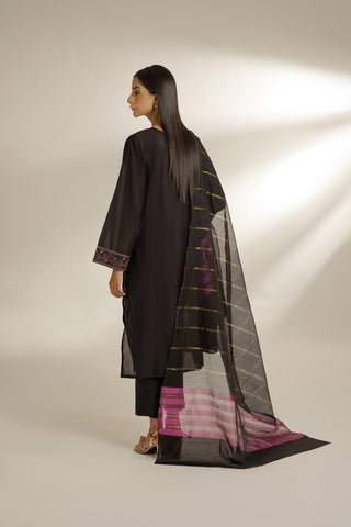 3 Piece Lawn Embroidered Suit (CS0191)