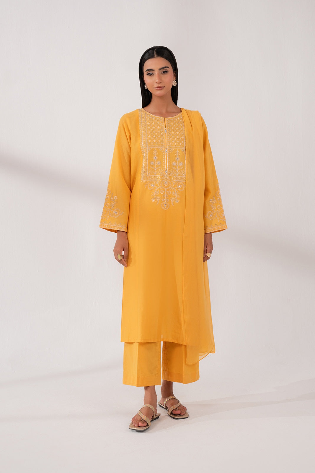 3 Piece Lawn Embroidered Suit (CS0215)