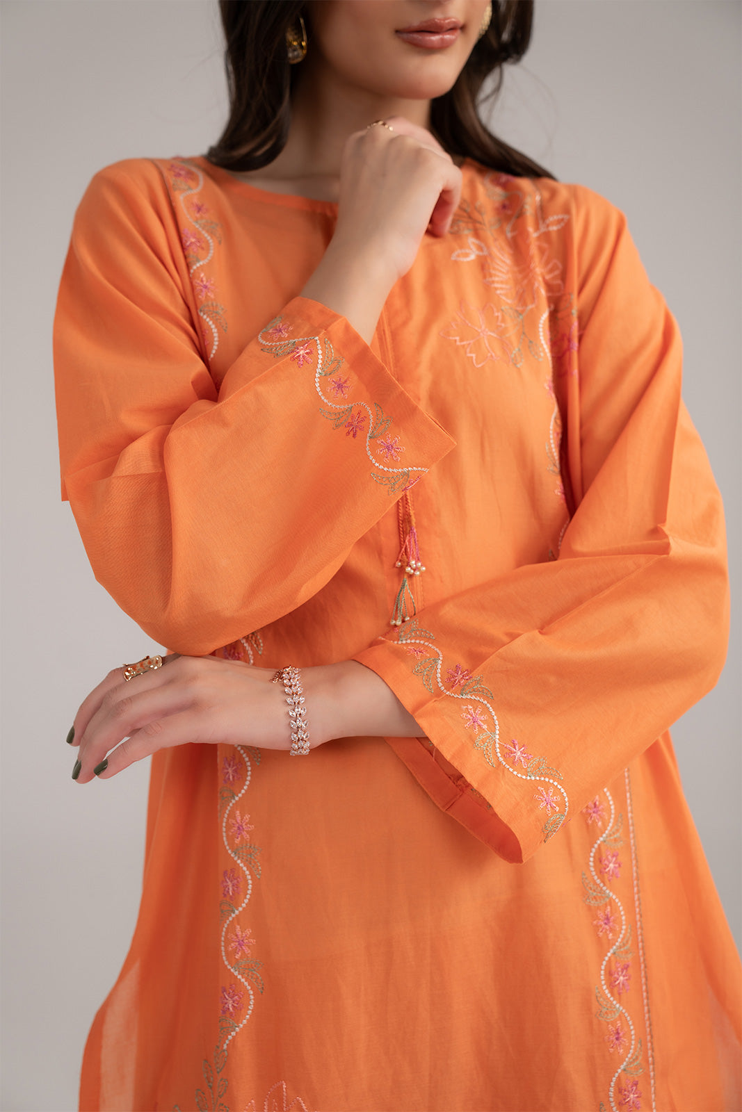 2 Piece Lawn Embroidered Suit (CS0227)
