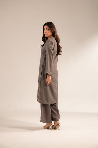 2 Piece Lawn Karandi Embroidered (CS0258)