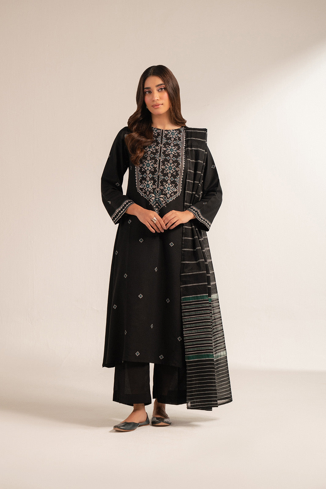 3 Piece Lawn Karandi Embroidered (CS0268)
