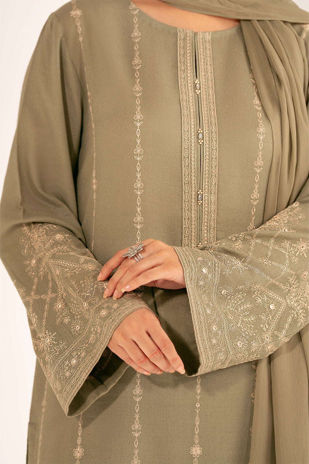 3 Piece Lawn Karandi Embroidered Suit (CS0297)