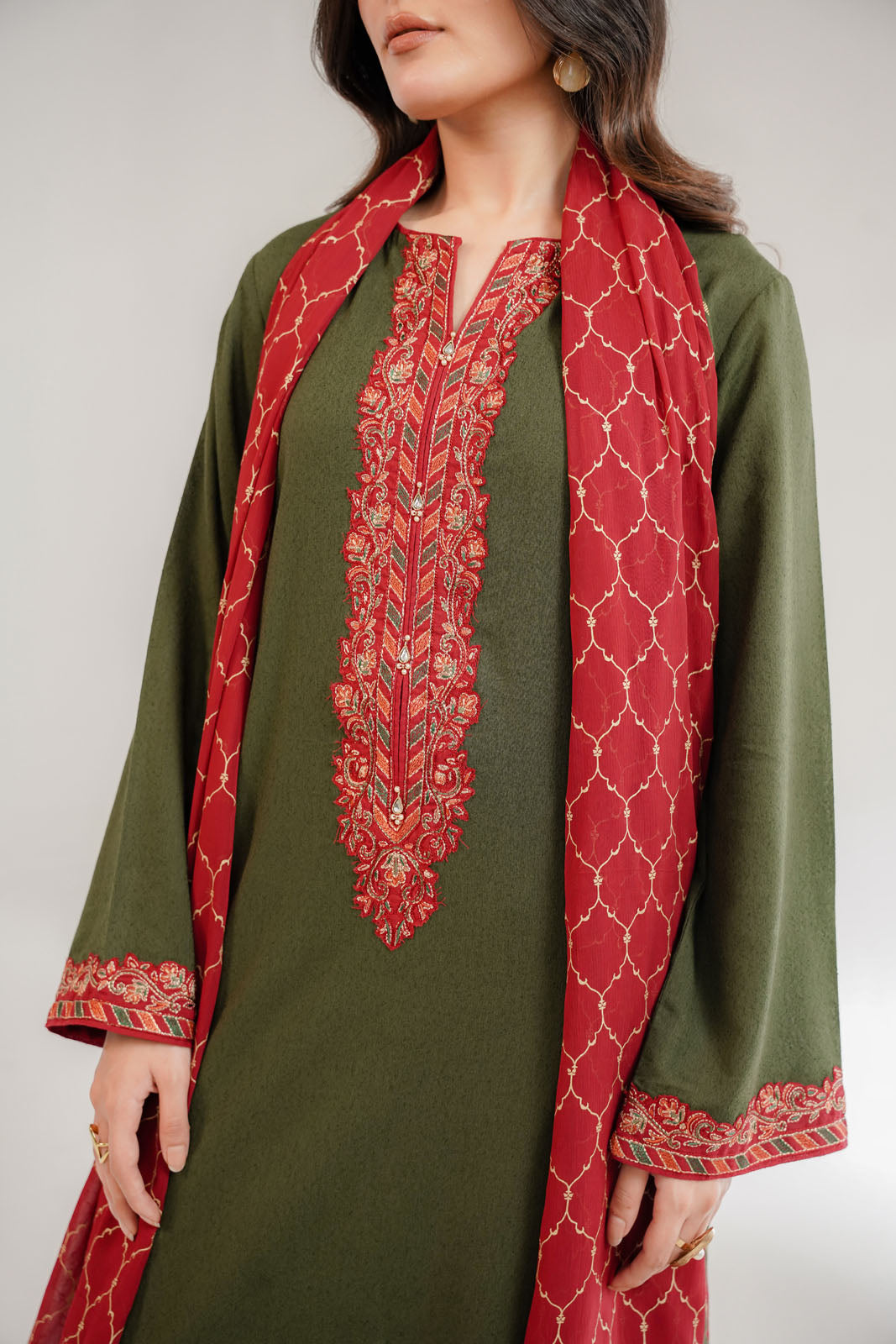 3 Piece Lawn Karandi Embroidered Suit (CS0312)