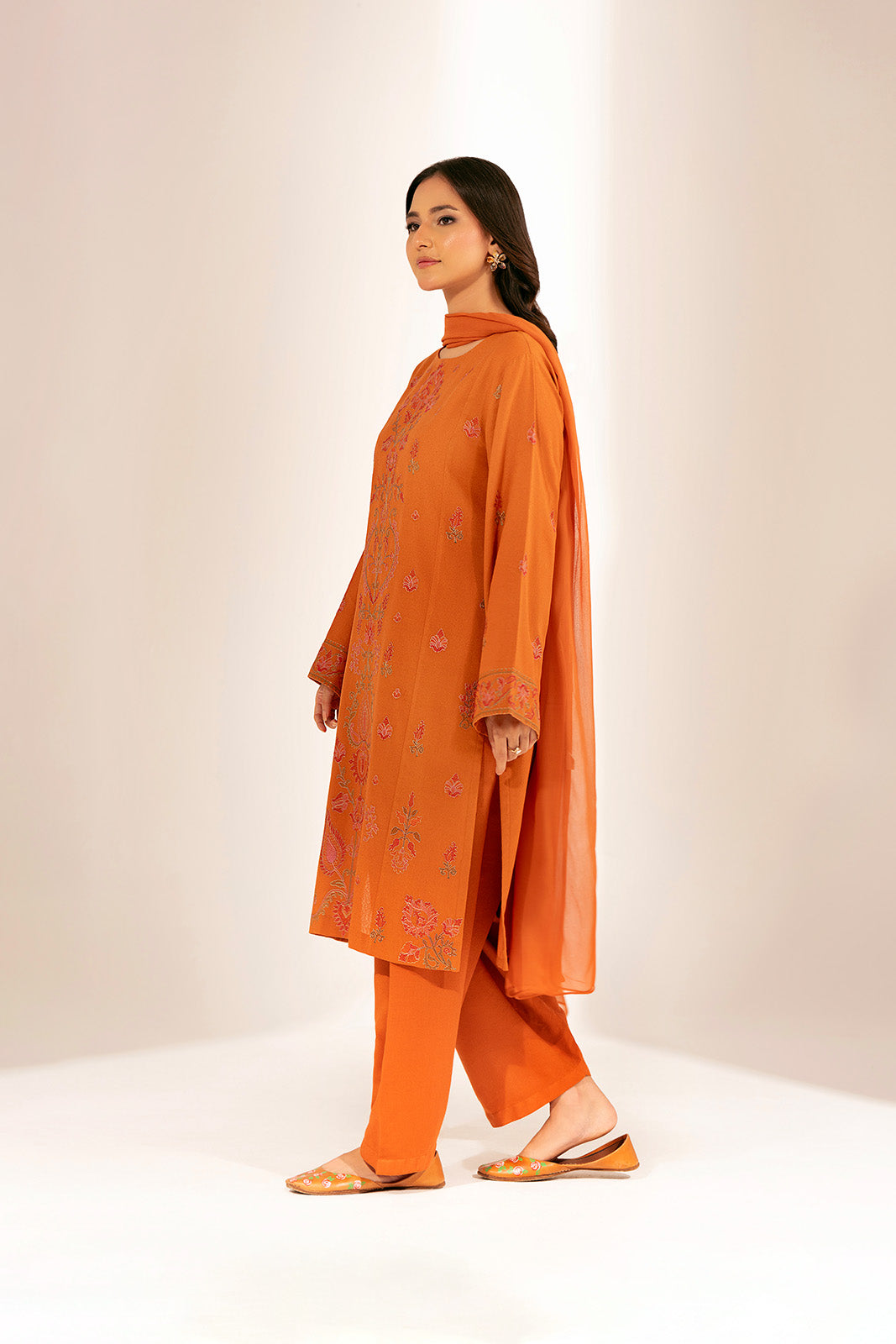 3 Piece Lawn Karandi Embroidered Suit (CS0317)