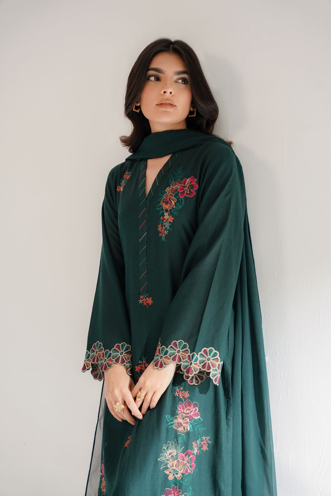 3 Piece Lawn Karandi Embroidered Suit (CS0322)