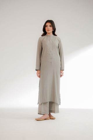 2 Piece Lawn Karandi Embroidered Suit (CS0325)