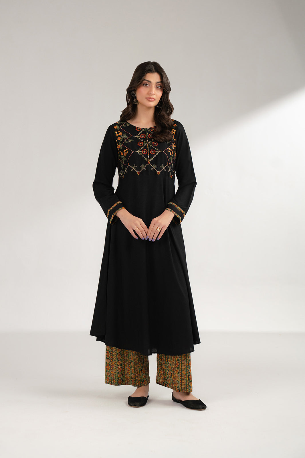 chinyere black dress CHINYERE CASUALS Shirt/Dress Sz S New w/Torn Tag, Gold Bird and Black Pattern!