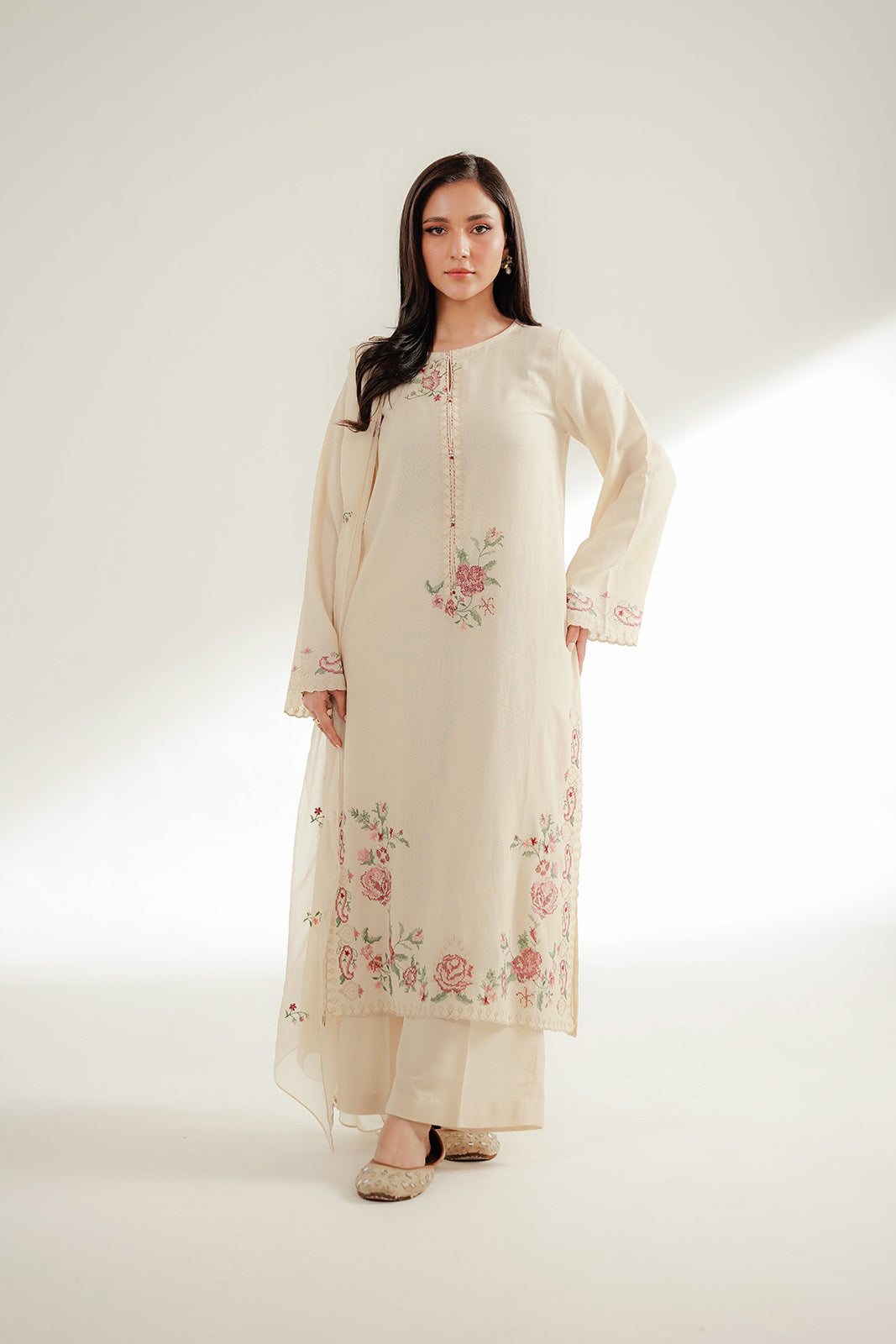 3 Piece Lawn Karandi Embroidered Suit (CS0360)