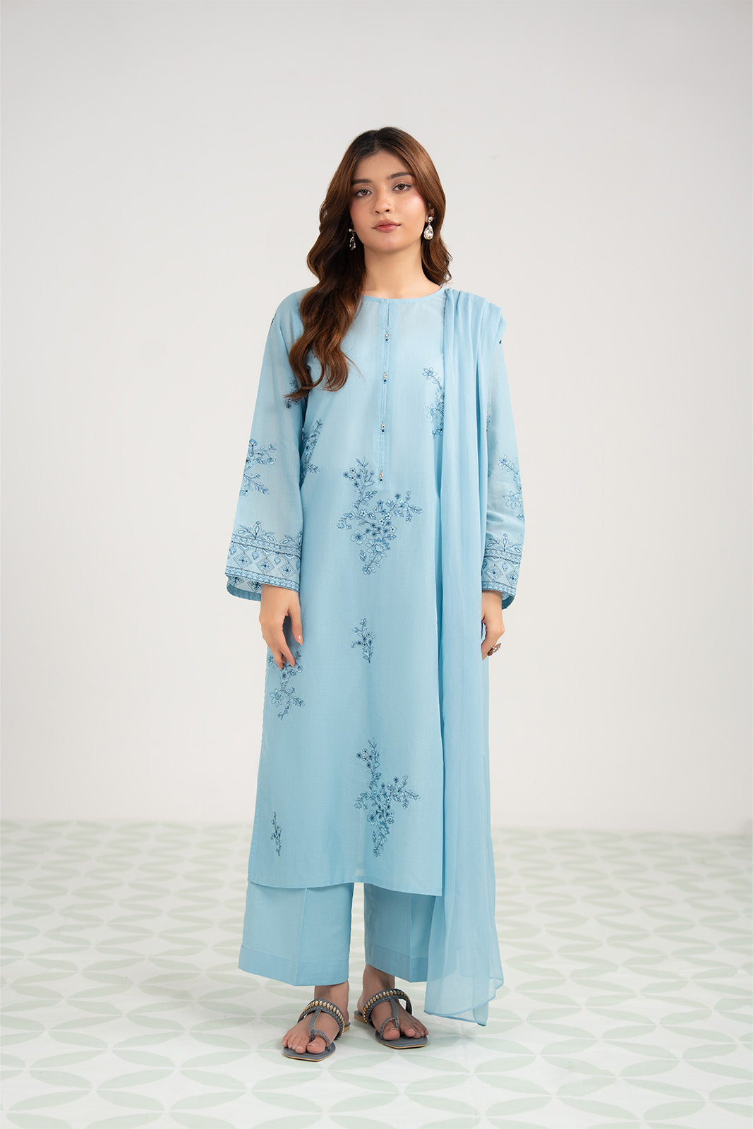 3 Piece Lawn Embroidered Suit (CS0396)