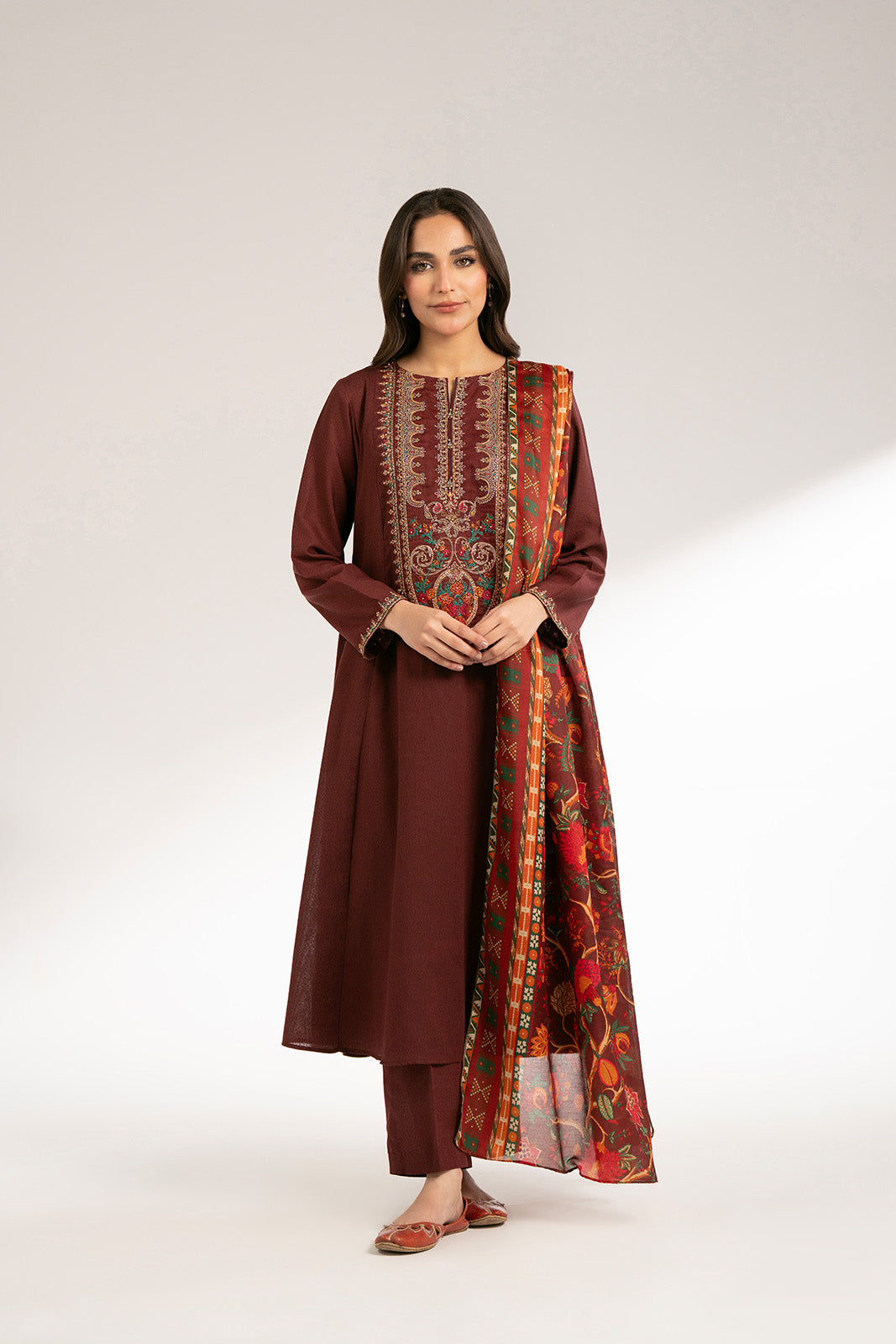 3 Piece Lawn Karandi Embroidered Suit (CS0418)