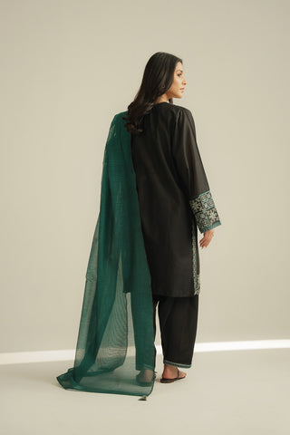 3 Piece Lawn Embroidered Suit (CS0456)