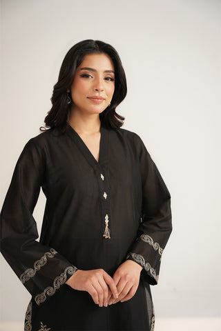 2 Piece Lawn Embroidered Suit (CS0471)