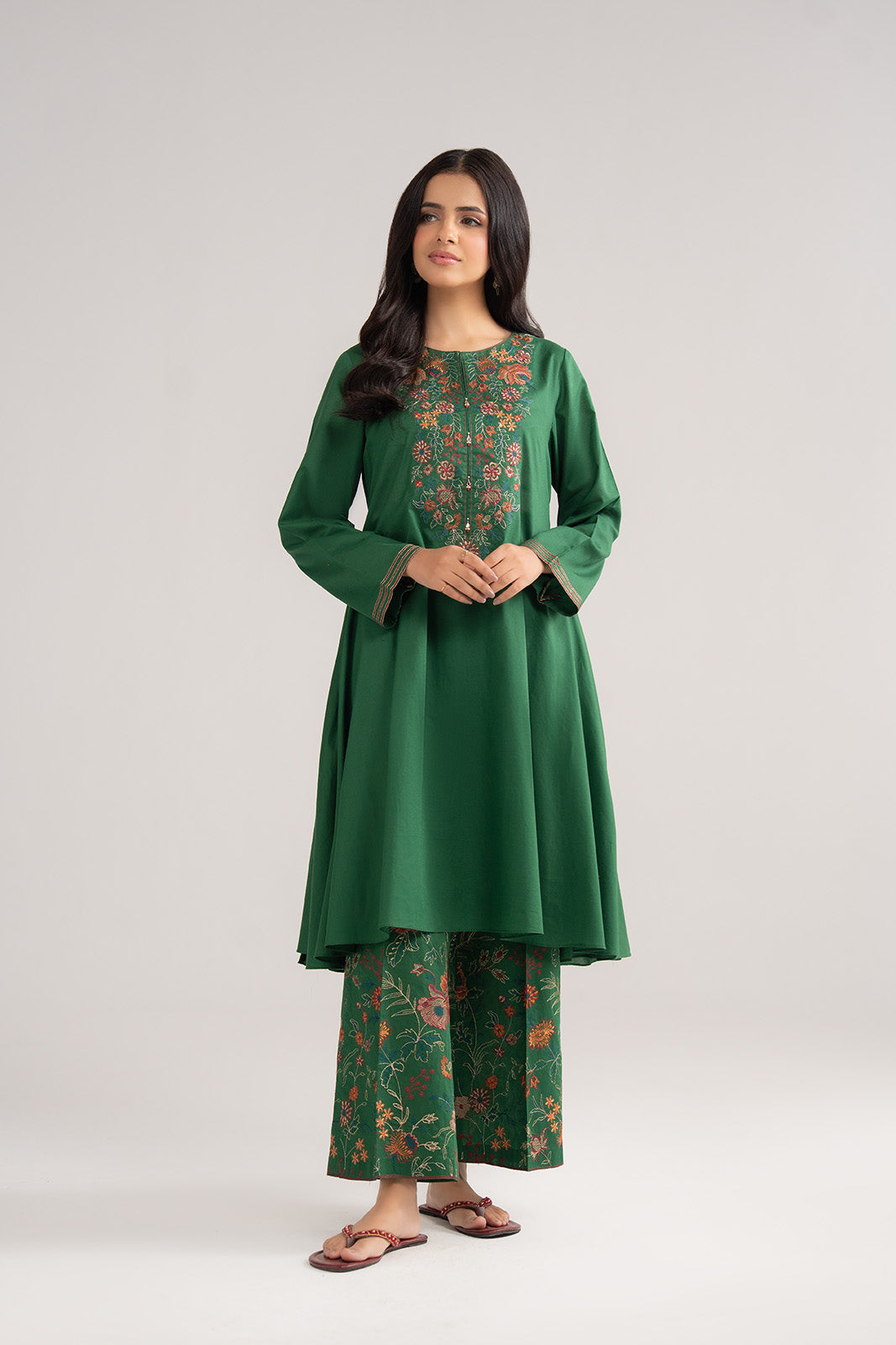 2 Piece Lawn Embroidered Suit (CS0475)