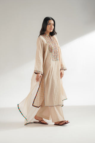 3 Piece Lawn Embroidered Suit (CS0562)