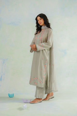3 Piece Lawn Embroidered Suit (CS0574)