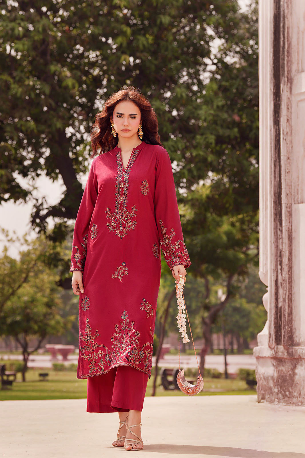 2 Piece Lawn Karandi Embroidered Suit (CS0705)