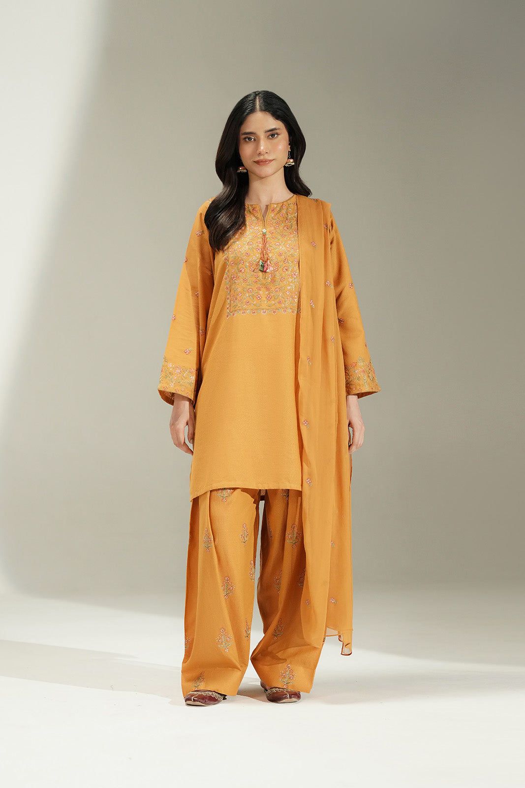 3 Piece Lawn Karandi Embroidered Suit (CS0757)