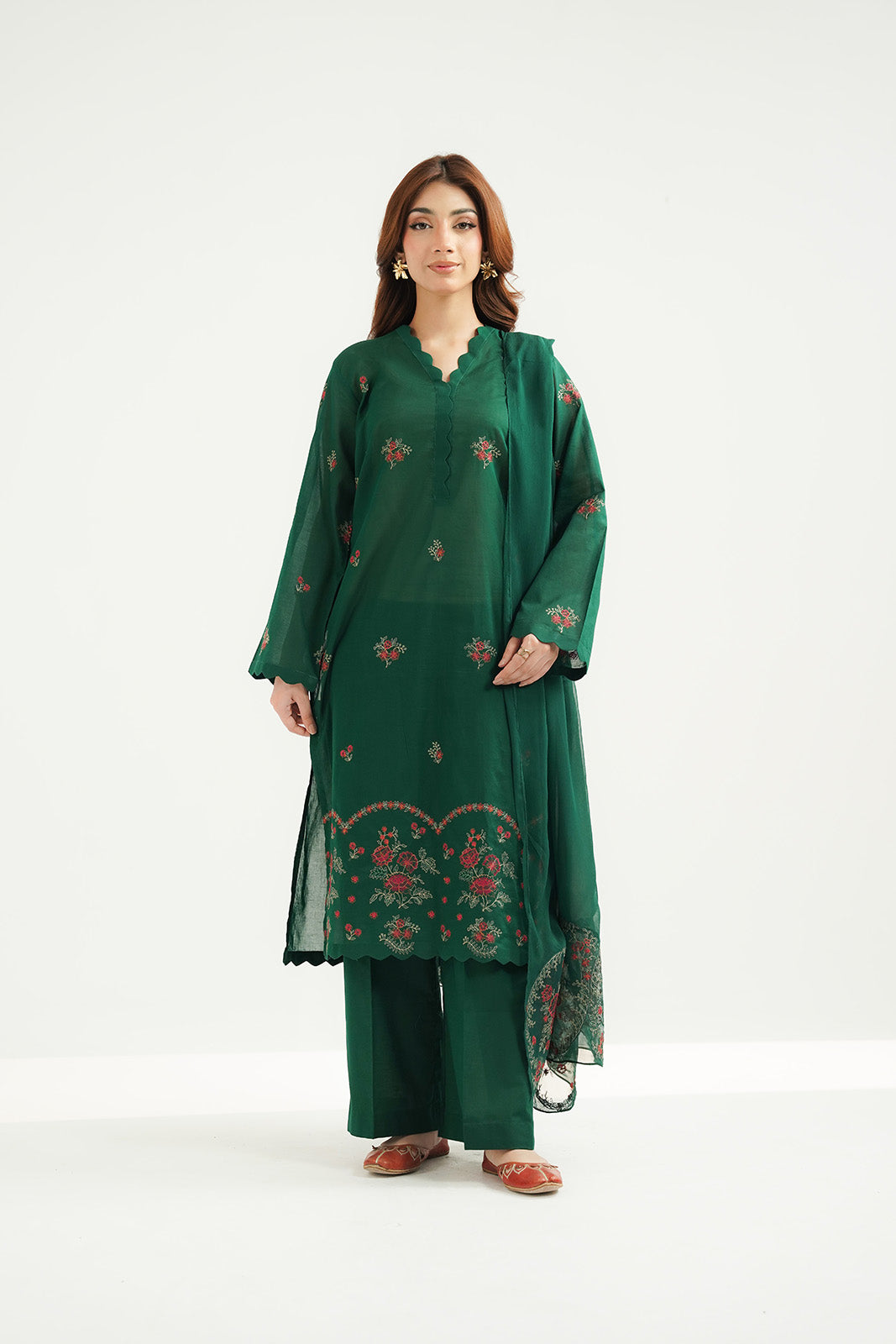 3 Piece Lawn Embroidered Suit (CS0521)