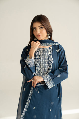 3 Piece Lawn Embroidered Suit (CS0544)