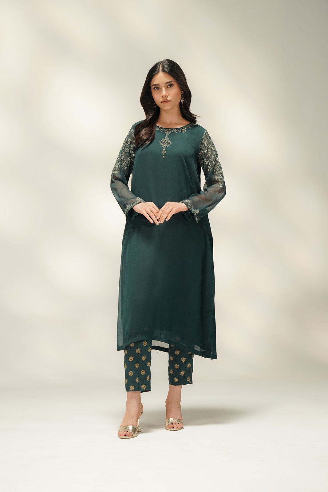 2 Piece Chiffon Embroidered Suit (FS0211)