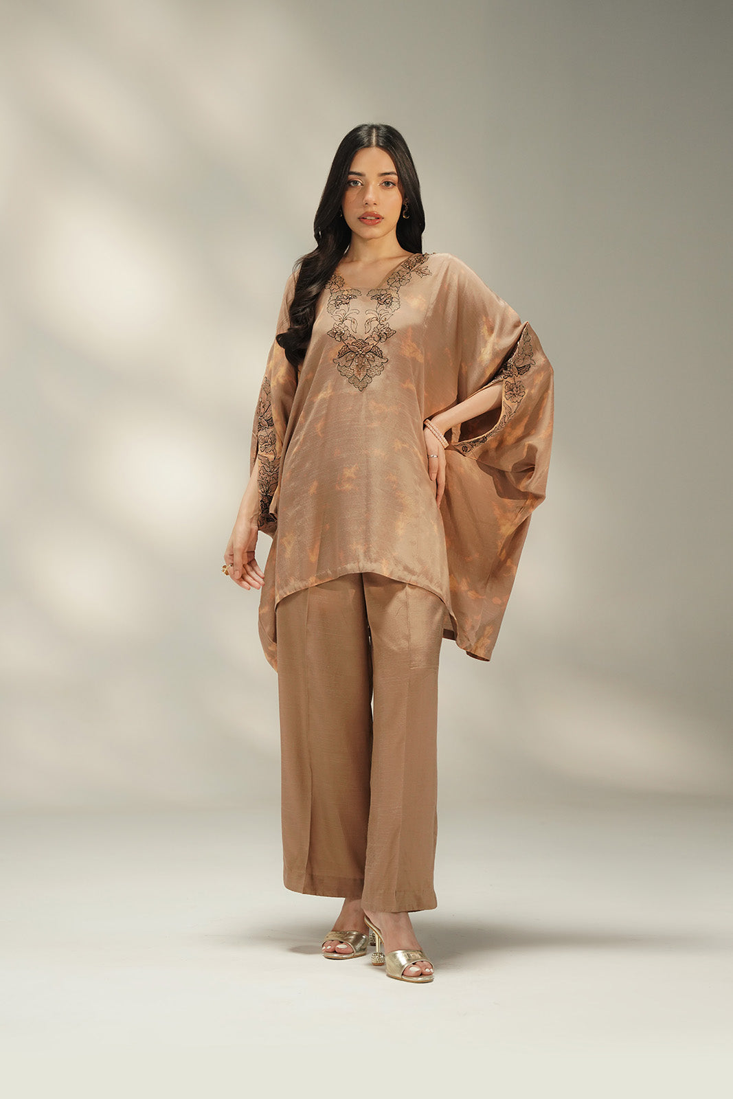 2 Piece Raw Silk Embroidered Suit (FS0082)