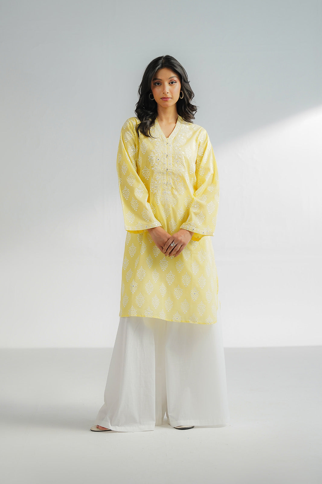 2 Piece Printed Lawn Embroidered (CS0622)