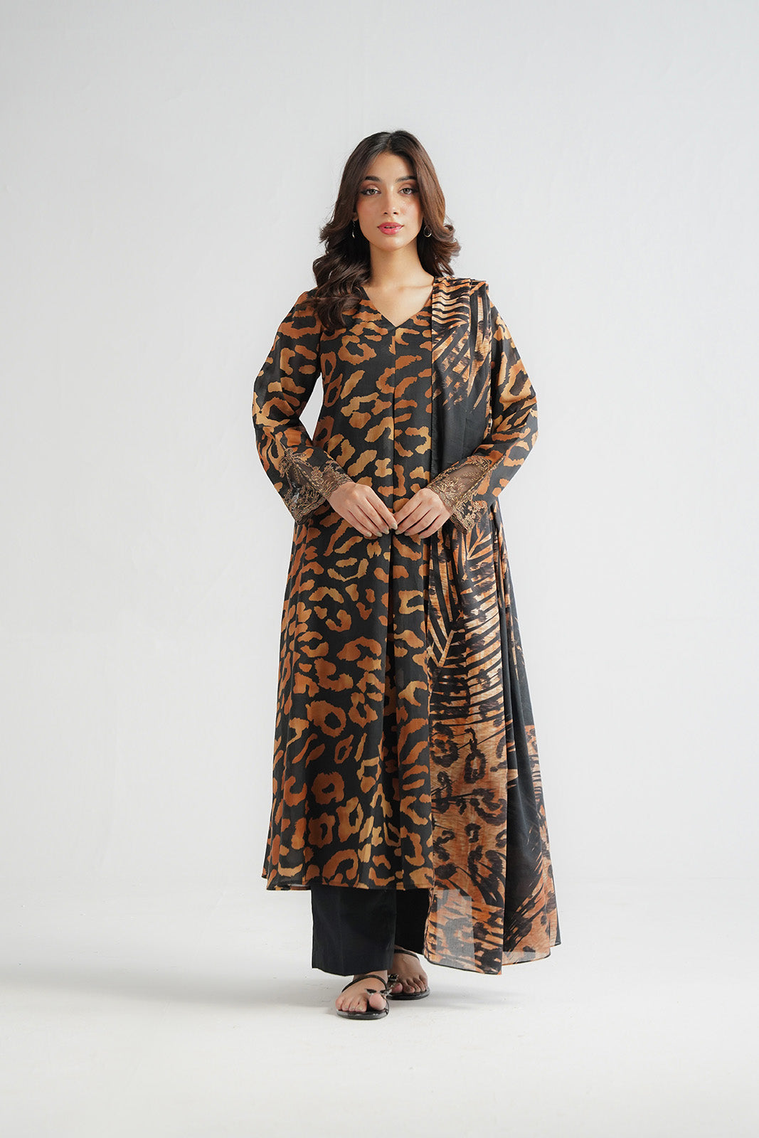 3 Piece Printed Lawn Printed Suit (CP0516)