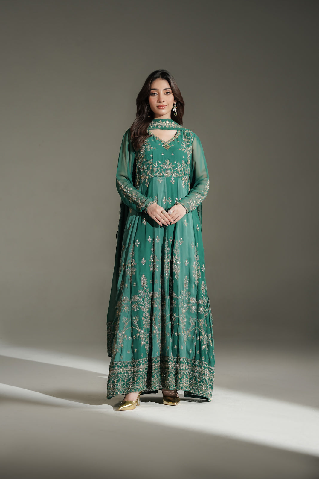 2 Piece Chiffon Embroidered Suit (FW0039)