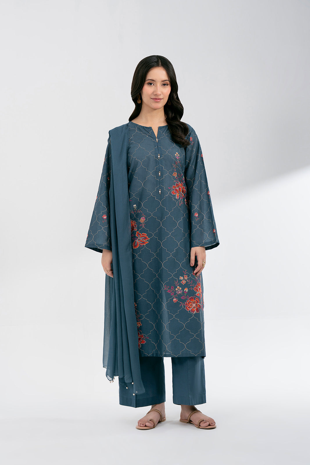 3 Piece Lawn Embroidered Suit (CS0597)