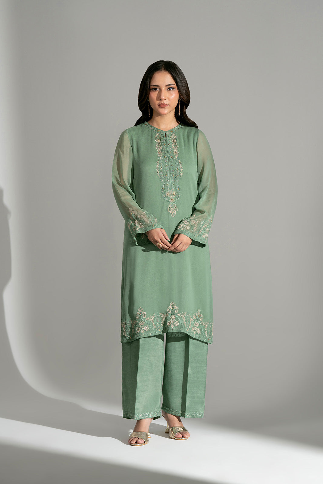 2 Piece Chiffon Embroidered Suit (FS0184)