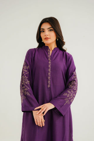 2 Piece Lawn Karandi Embroidered Suit (CP0312)