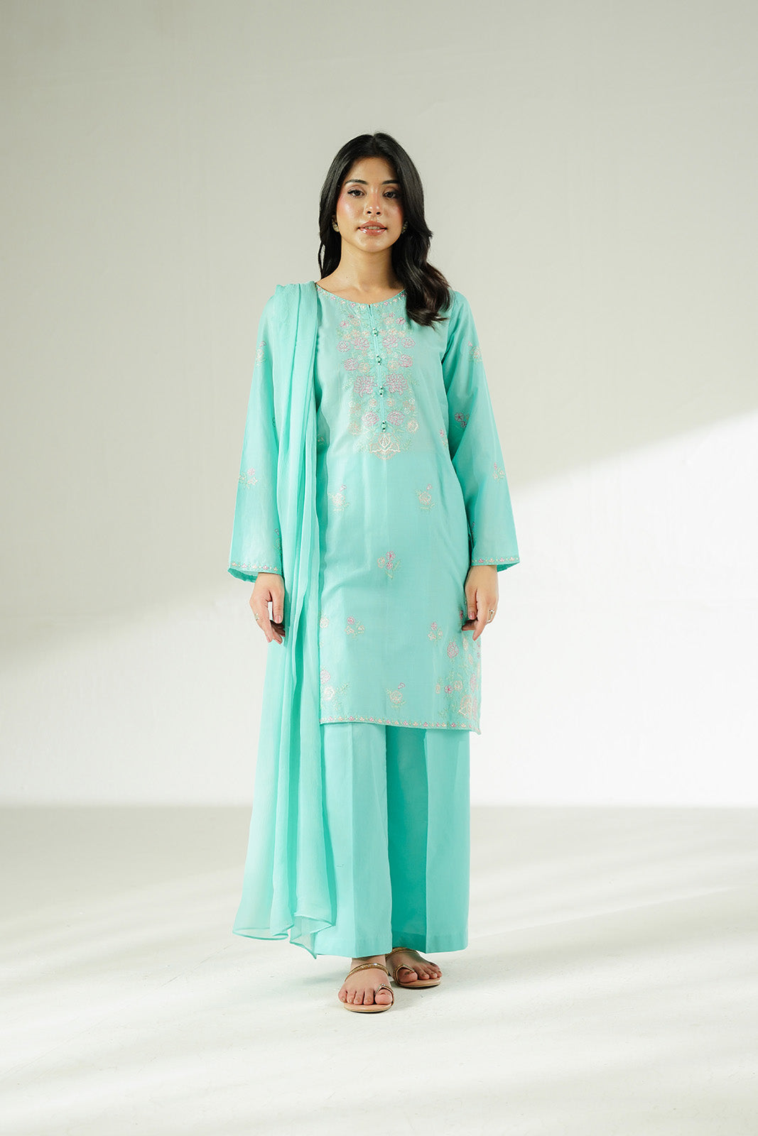 3 Piece Lawn Embroidered Suit (CS0628)