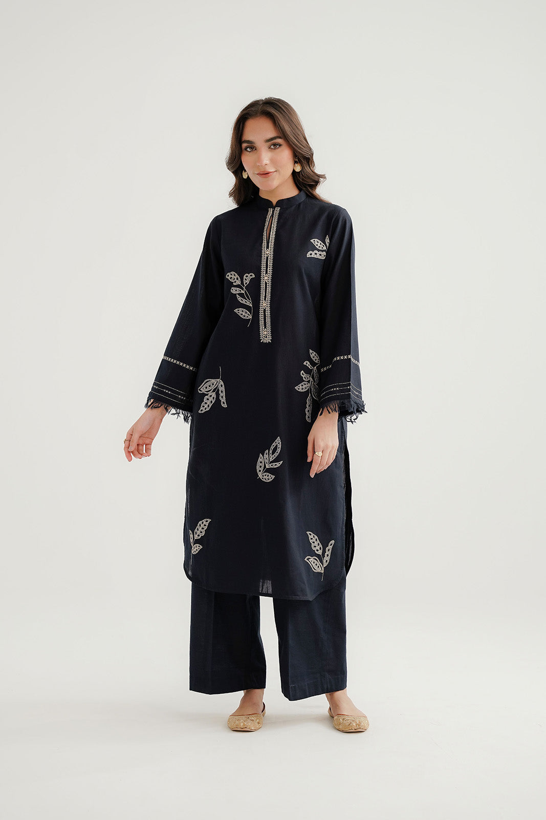2 Piece Slub Khaddar Embroidered Suit (CP0303)