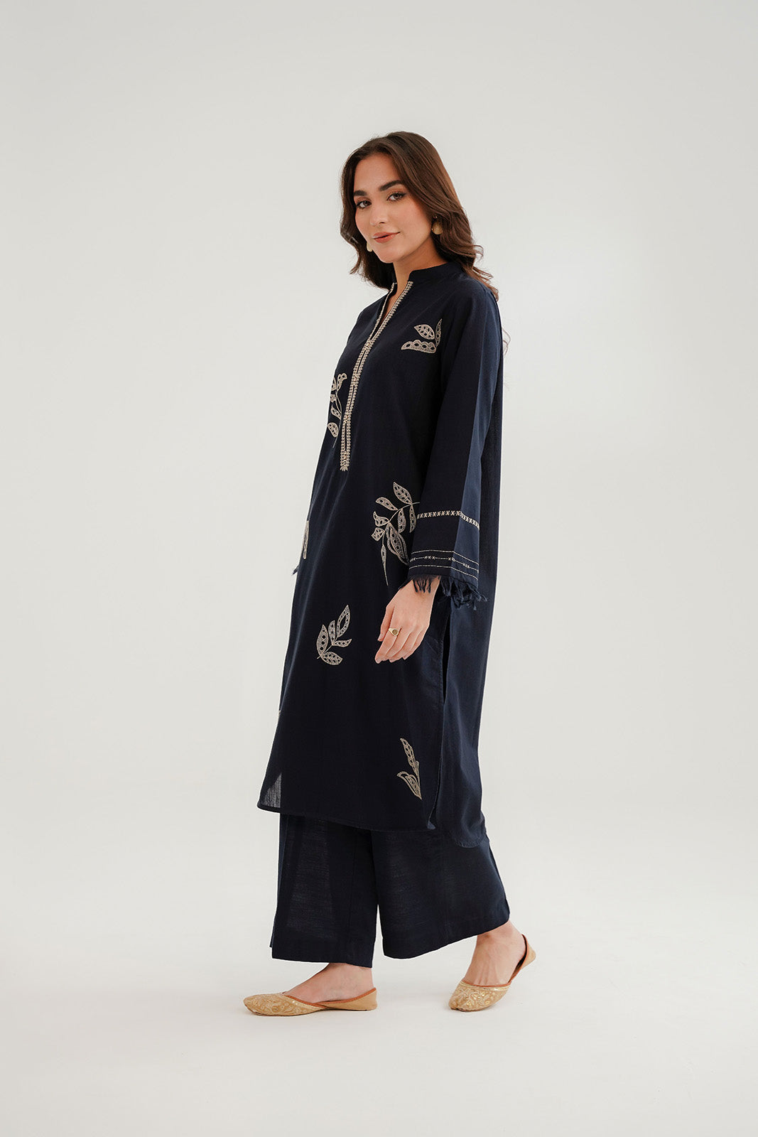 2 Piece Slub Khaddar Embroidered Suit (CP0303)