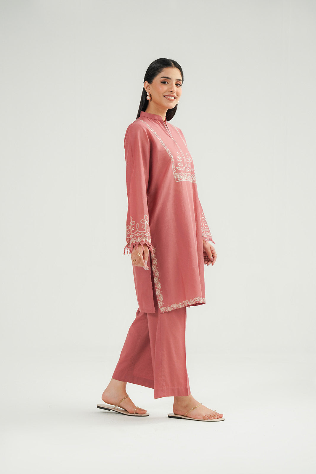 2 Piece Lawn Embroidered Suit (CF0193)