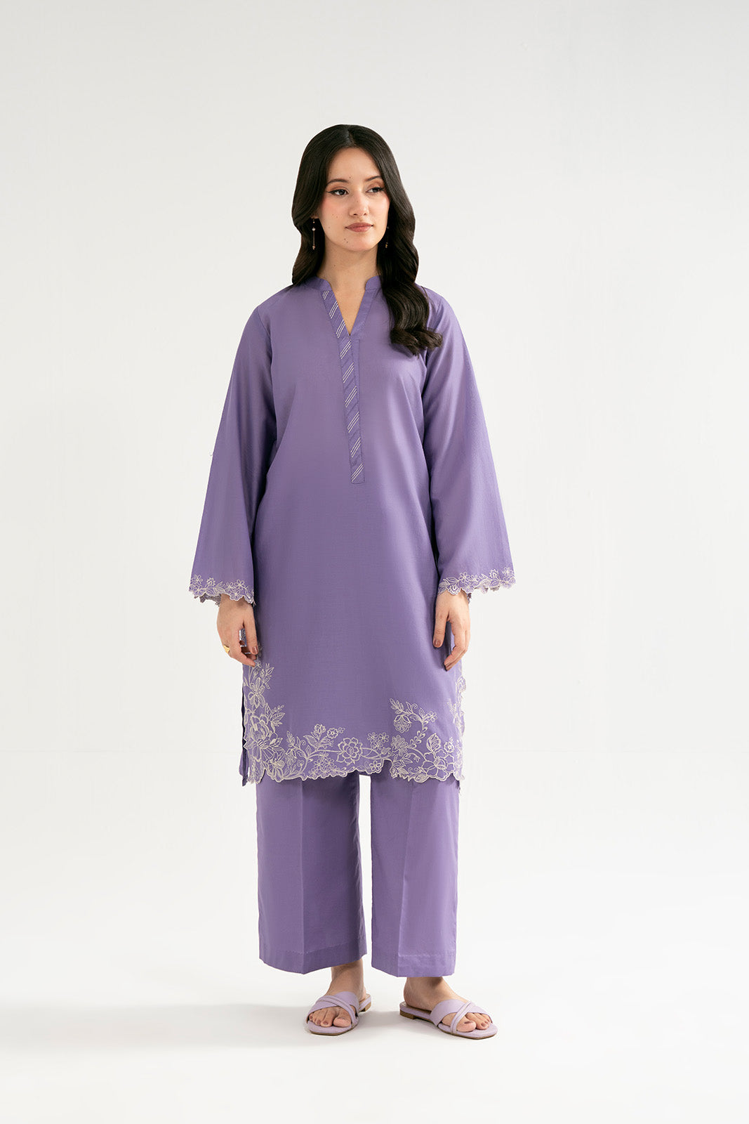 2 Piece Lawn Embroidered Suit (CP0499)