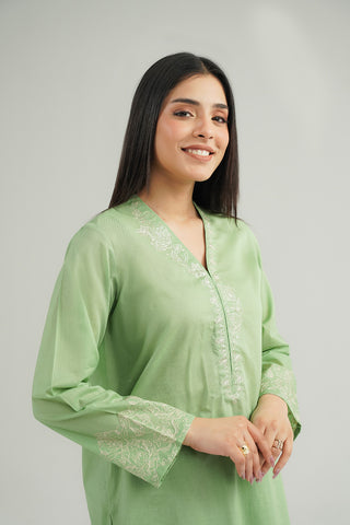 2 Piece Lawn Embroidered Suit (CP0429)