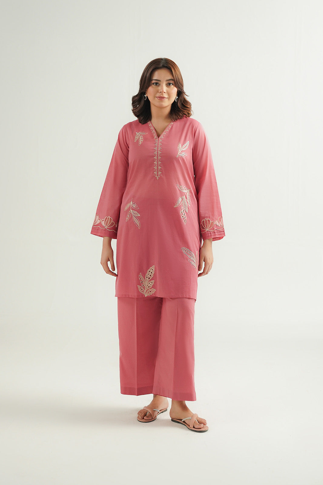 2 Piece Lawn Embroidered Suit (CP0487)