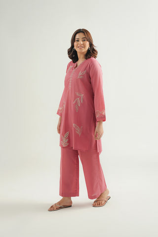 2 Piece Lawn Embroidered Suit (CP0487)