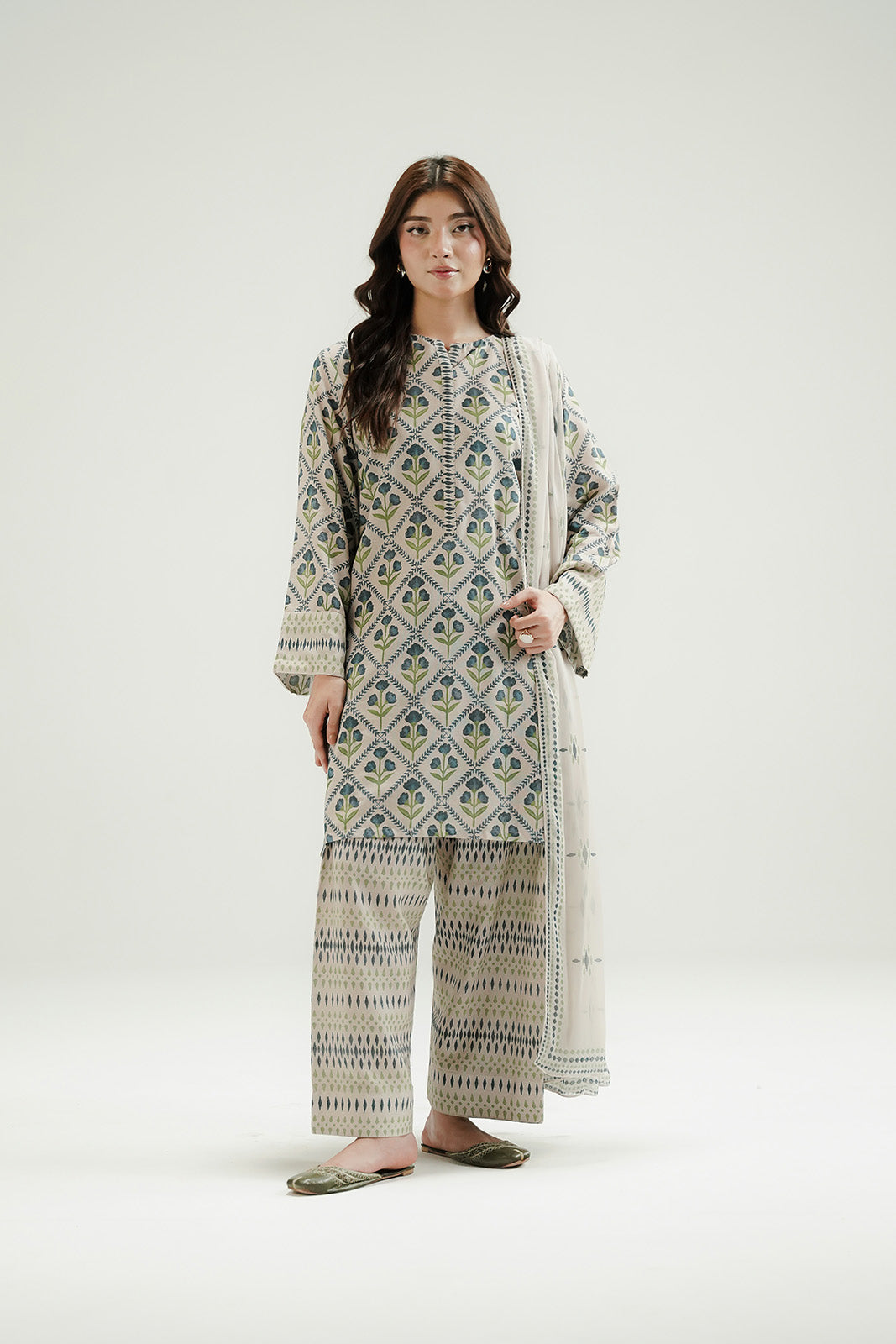 3 Piece Printed Lawn Karandi Printed Suit (CP0566)