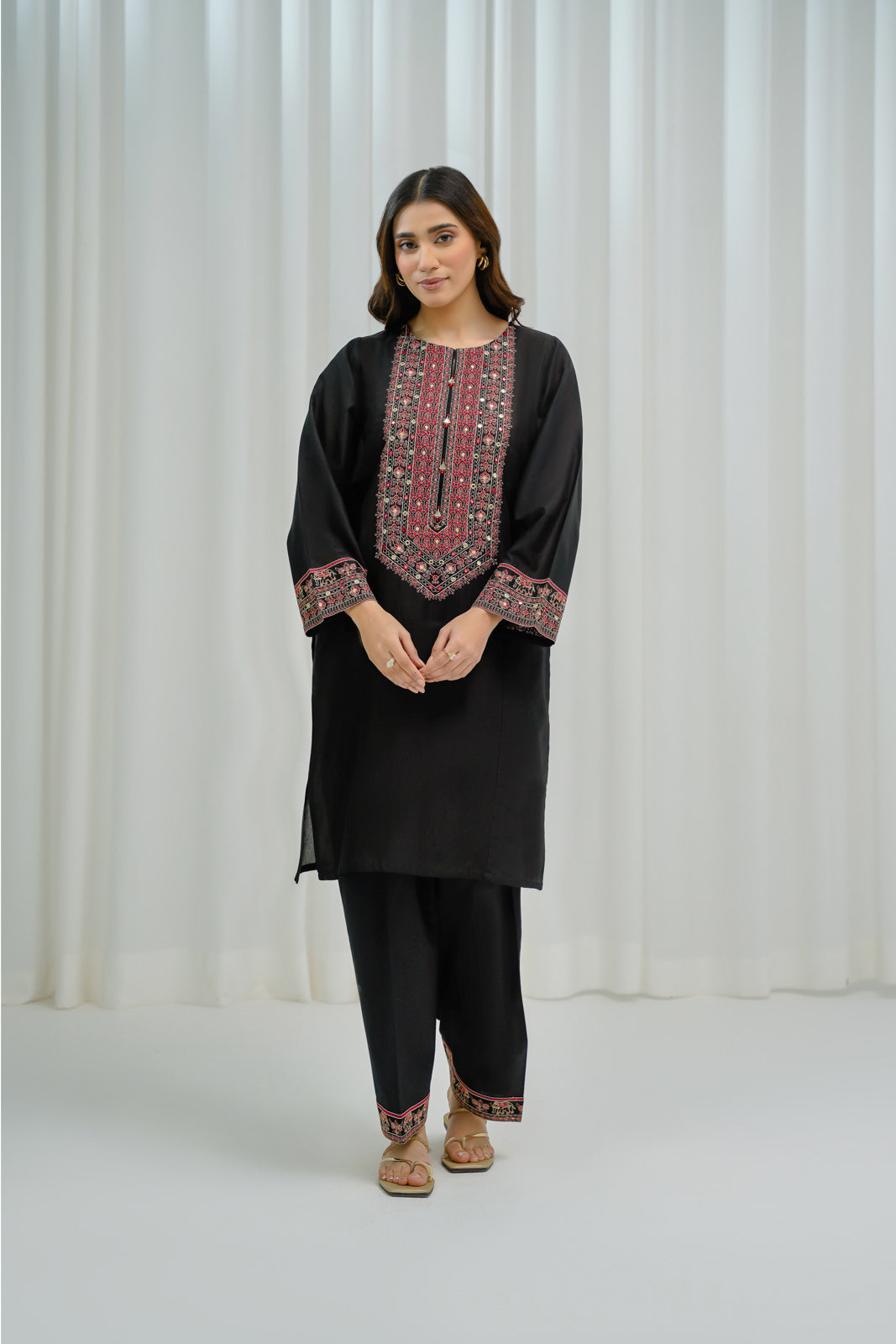 2 Piece Lawn Embroidered (CS0240)