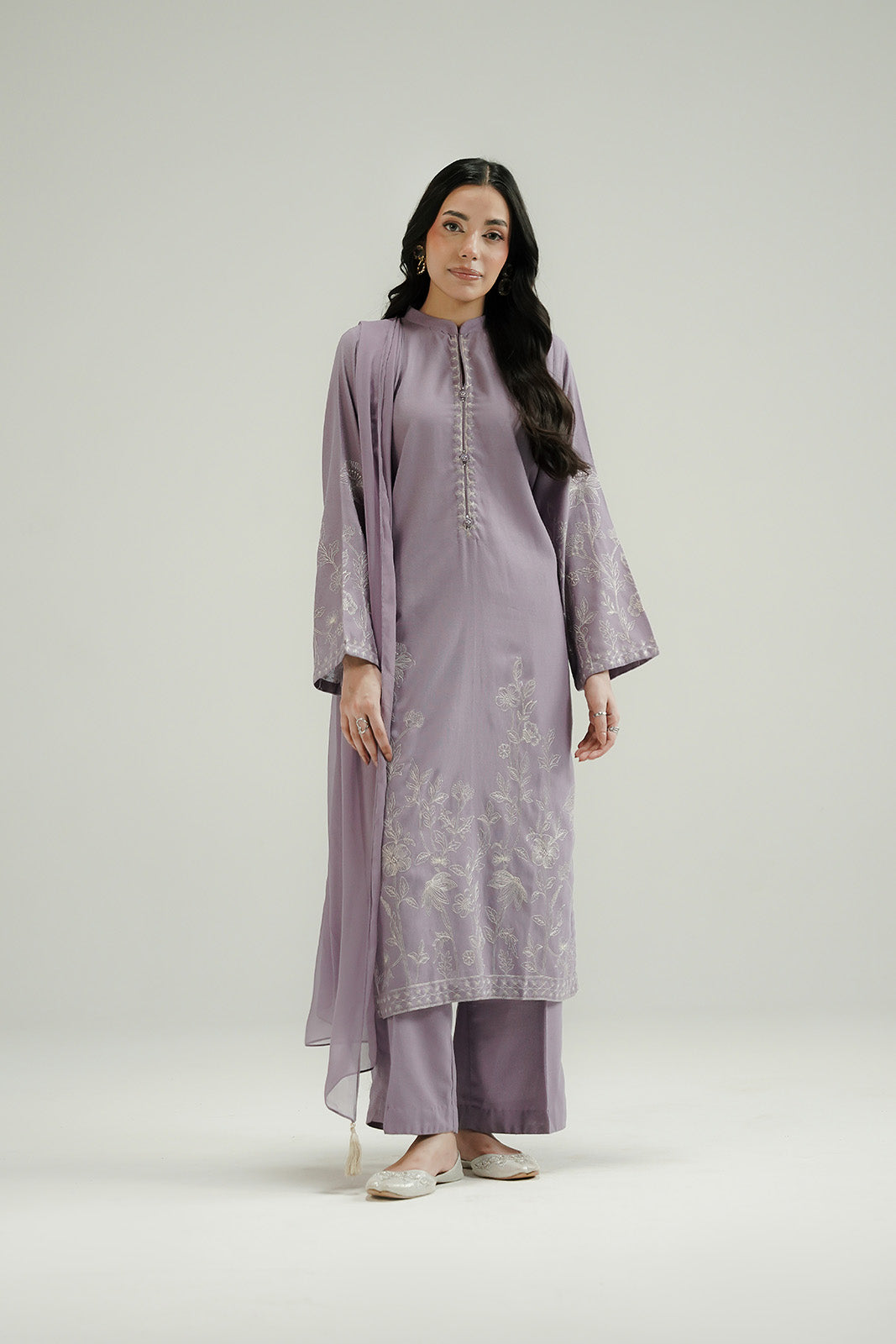 3 Piece Lawn Karandi Embroidered Suit (CP0569)