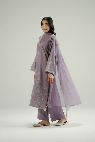 3 Piece Lawn Karandi Embroidered Suit (CP0569)
