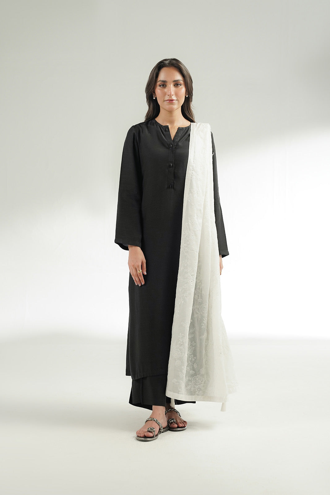 1 Piece Lawn Embroidered (CH0076)