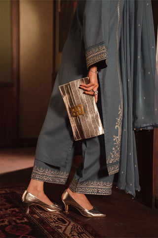 3 Piece Lawn Karandi Embroidered (CS0273)