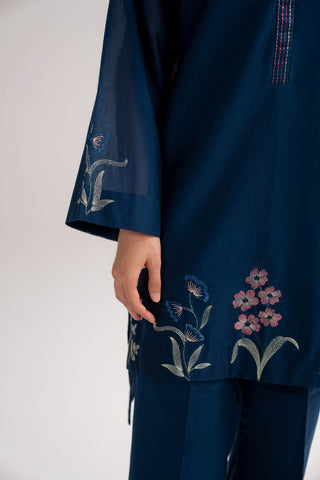 2 Piece Lawn Embroidered Suit (CP0428)