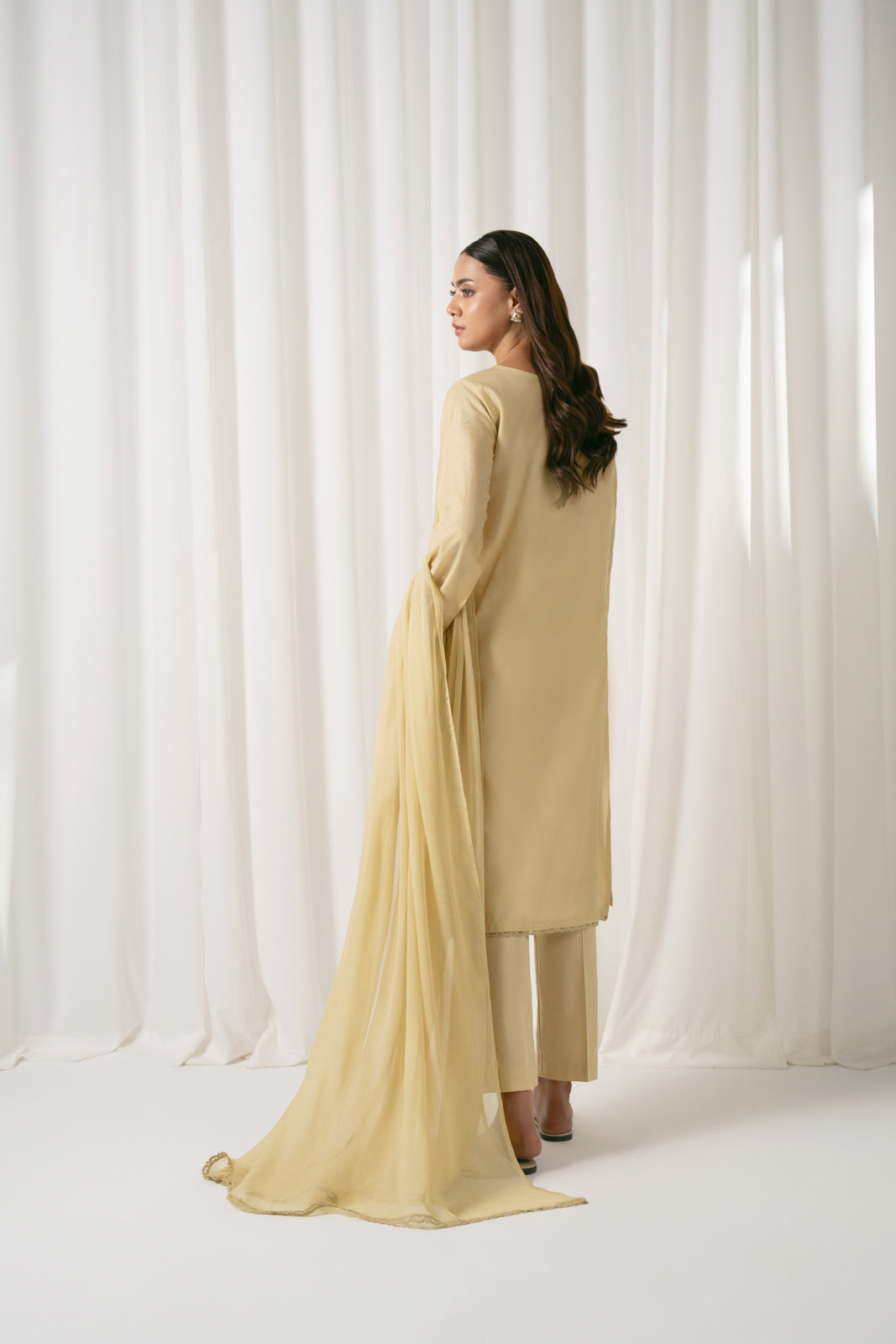3 Piece Lawn Embroidered Suit (CS0065)