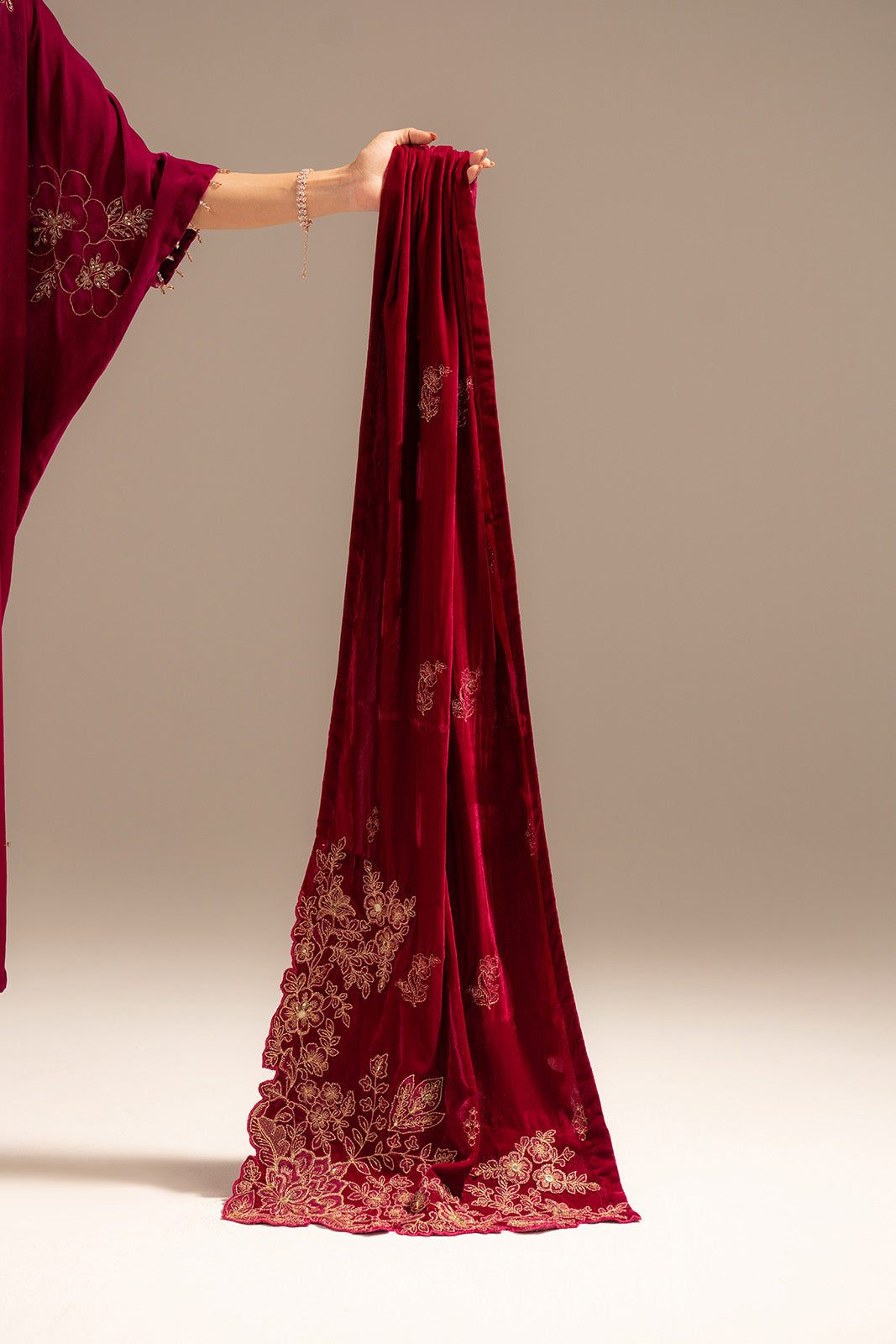 1 Piece Velvet Embroidered Suit (FT0008)