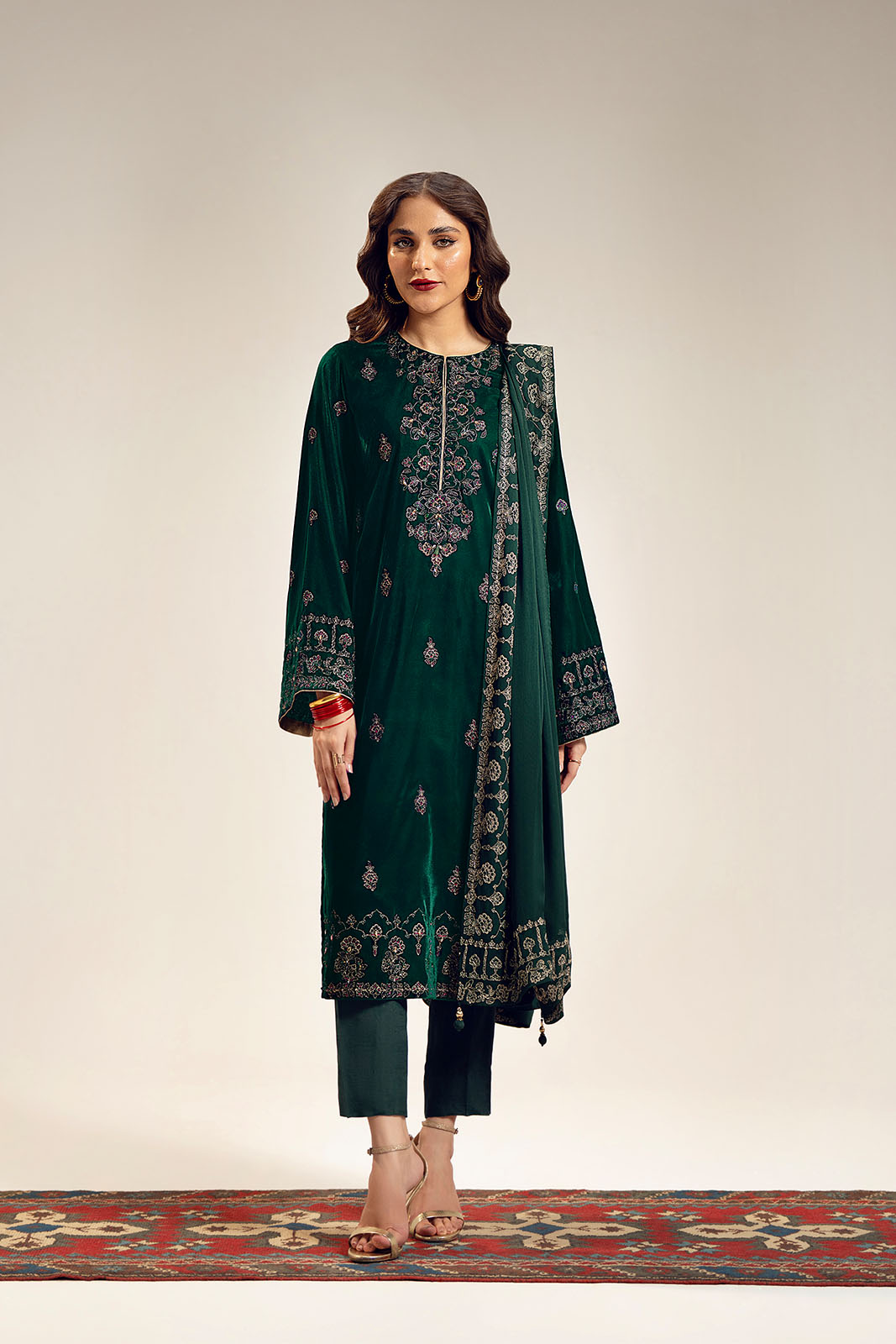 3 Piece Unstitched Velvet Embroidered Suit (UF0020)