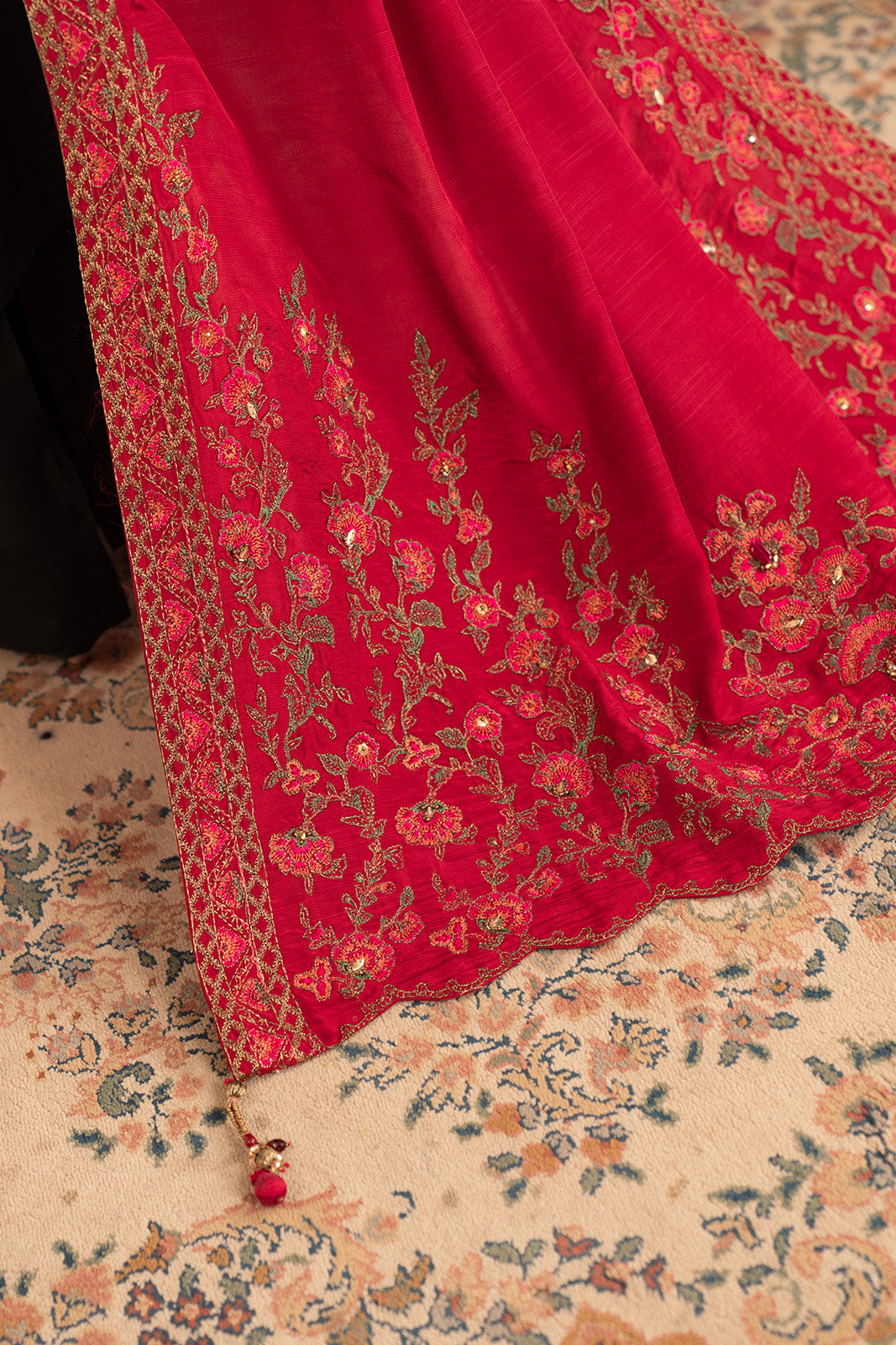 1 Piece  Silk Embroidered (FH0007)